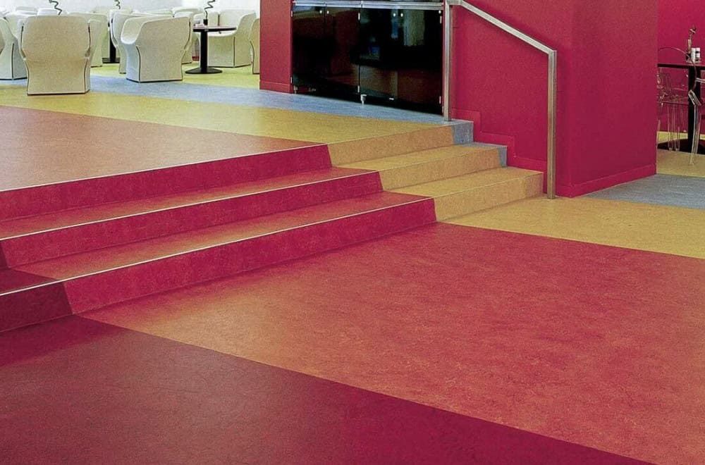 homogeneous flooring Maya