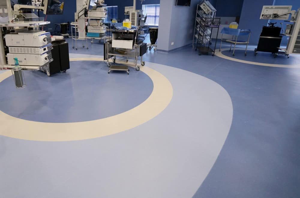 homogeneous flooring Ouya